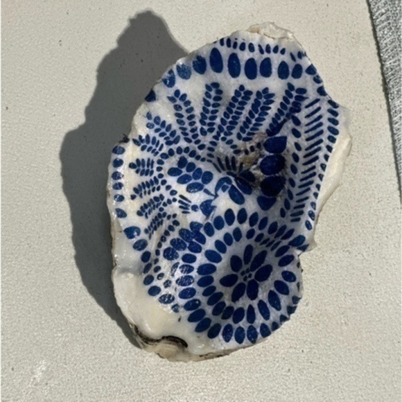 Jewelry - Oyster Shell Trinket Holder Coastal North Carolina Blue White